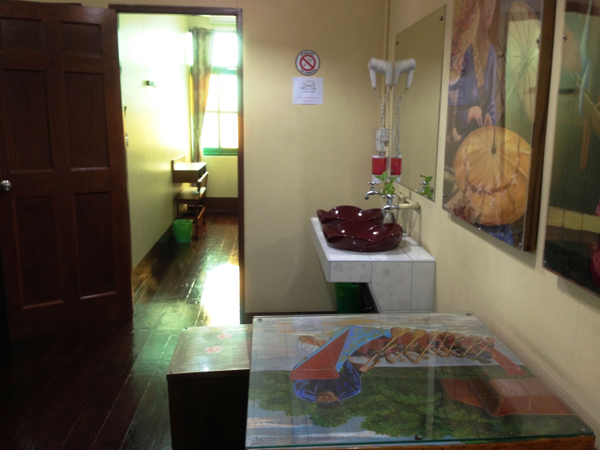 Baan Bovorn Hostel Bangkok Bagian luar foto