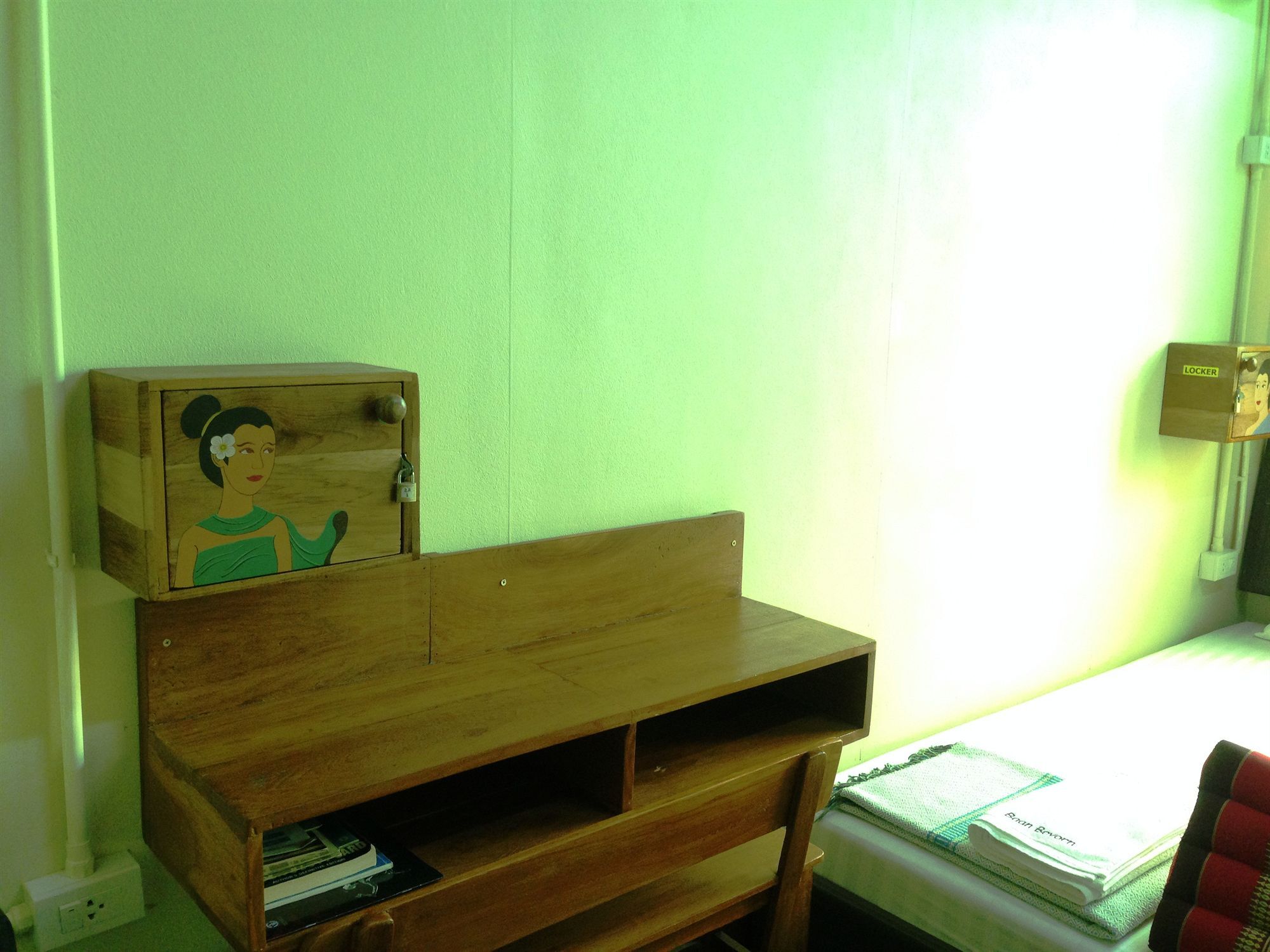 Baan Bovorn Hostel Bangkok Bagian luar foto